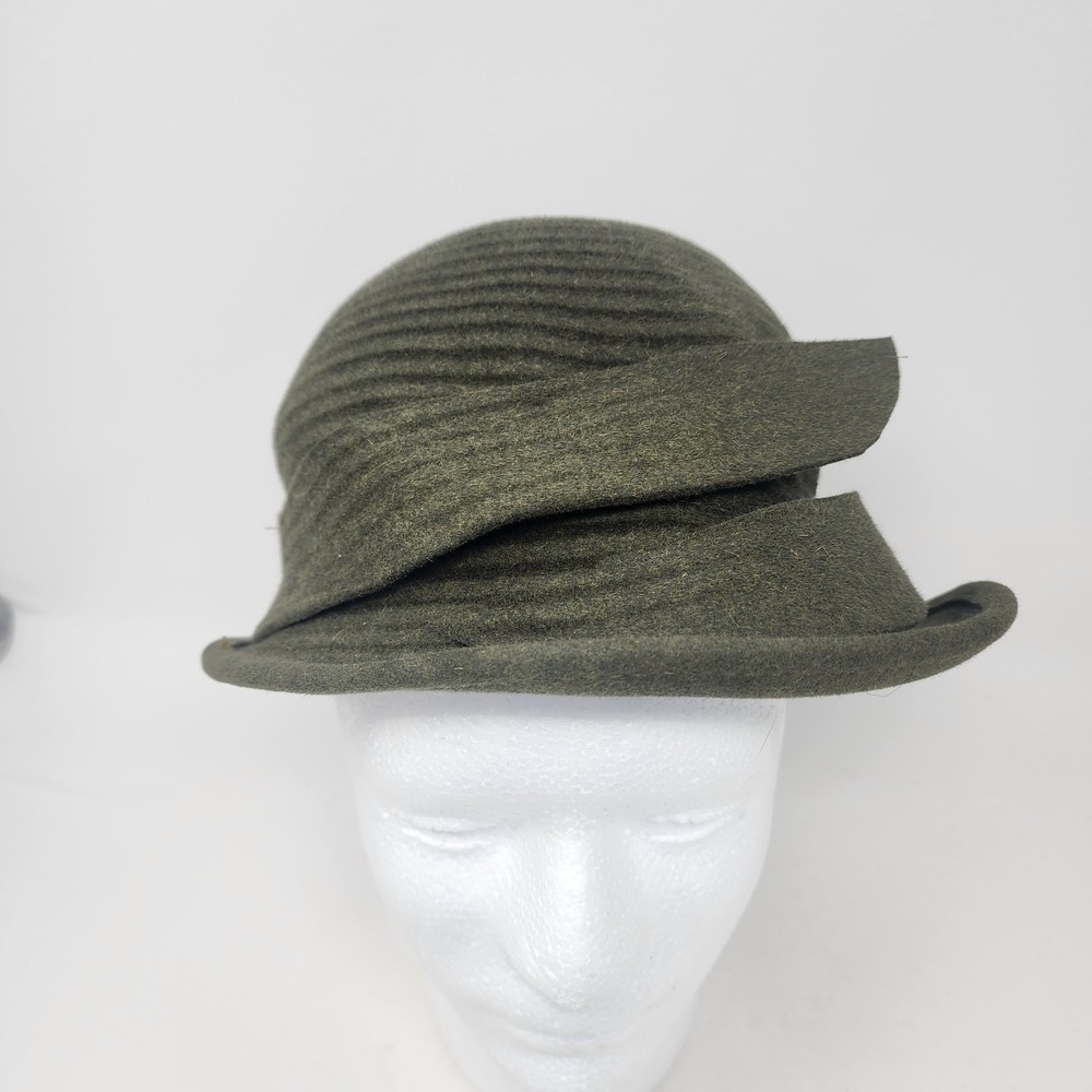 Seeberger Cloche Hat Woman's Germany Green Ridged Crown 20's Inspired